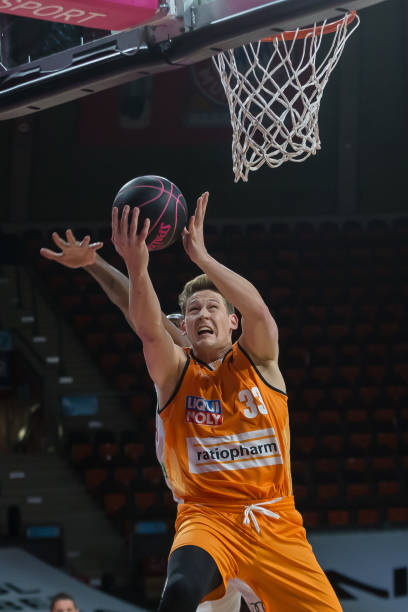 造成了不小 造成了不小