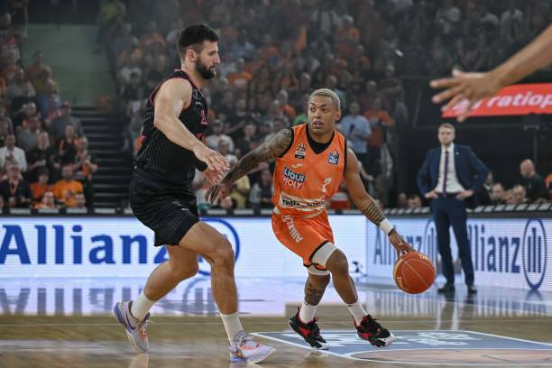 员都参与了 员都参与了