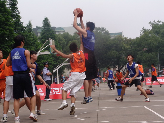 他当之无愧 他当之无愧