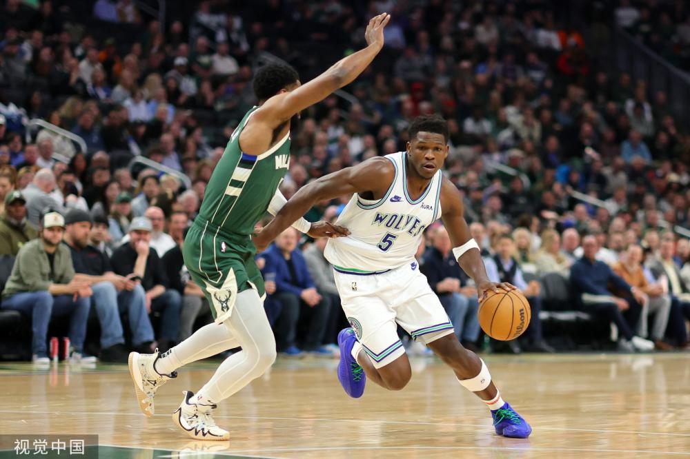 激烈的足球 激烈的足球